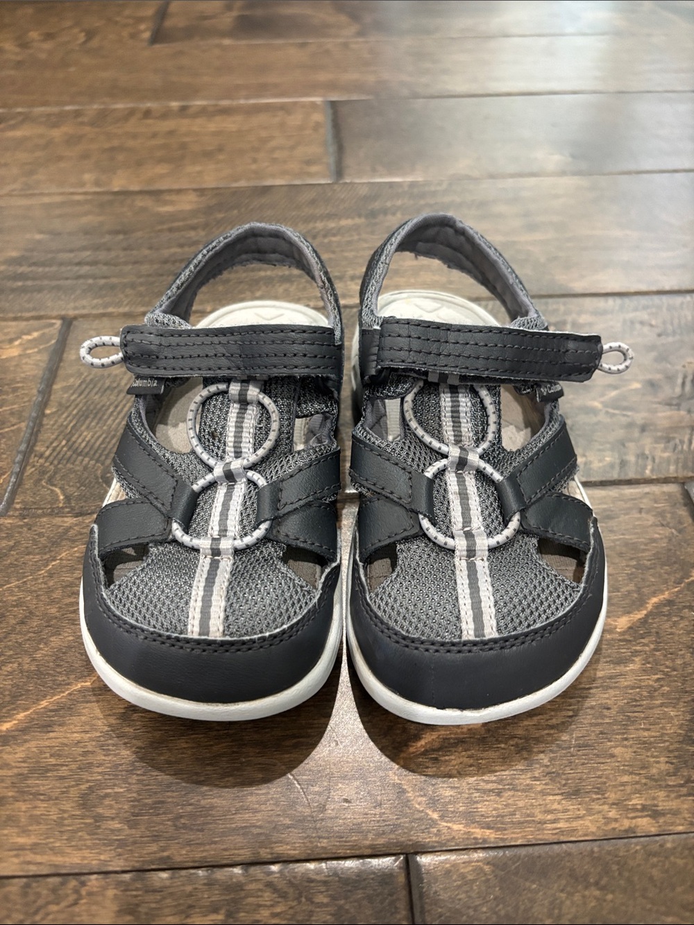Columbia Kids Black and Gray Hook-and-Loop Sandals
